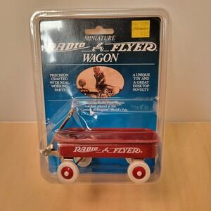 VINTAGE RADIO FLYER MINIATURE WAGON PRECISION CRAFTED REAL‎ WORKING PARTS TOY